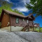 Mountain Laurel Lookout - 2bedroom 1 bath - Mountain Views Gatlinburg