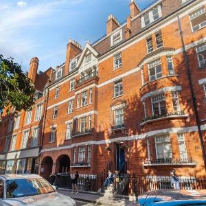 Cosy 2-Bedroom Apartment in Mayfair 8CB - 4th floor no elevator