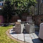 Stunning 2 bed 2 bath private garden tube 2 mins London 