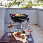 Comfort & Style apartment 200m to beach with parking Cape Town