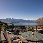 Quiet Home with Stunning Lake & Mountain Views