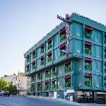 Elysian Airport Hotel 