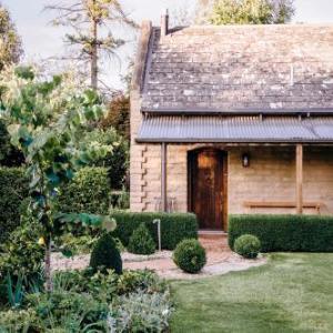 Hawthorn Villa Stables