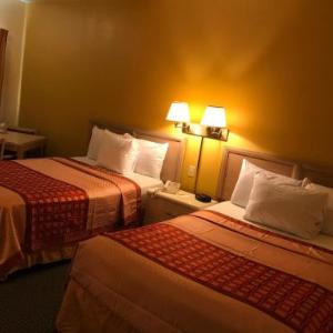 Hotels near Sandusky State Theatre - Budget Host Inn Sandusky