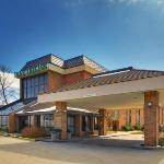 Pear Tree Inn St. Louis Airport