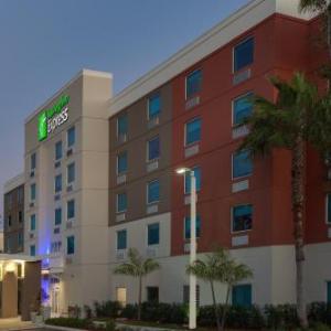 Holiday Inn Express Hotel & Suites Fort Lauderdale Airport/Cruise Port