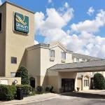 Quality Inn & Suites Raleigh North Raleigh