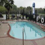 Holiday Inn Express Hotel & Suites Houston North Intercontinental an IHG Hotel