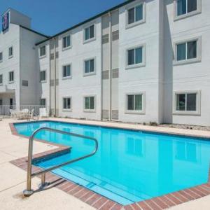 Motel 6-Junction City, KS
