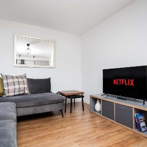 Spacious 2BR - Parking Near Edinburgh City Centre