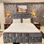 Arya Hotel