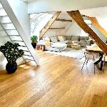 Modern loft at the heart of Museum district with free bikes or Audi up request 