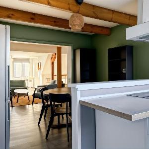 Spacious Luxury Stay in Saint-Gilles Near Ixelles Fast Transport