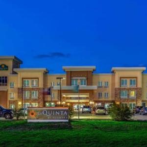 La Quinta Inn & Suites Luling