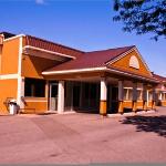 Gluepot Pub Hotels - Econo Lodge Downtown East
