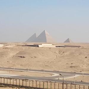 Luxury Pyramids Inn + Tours and Transportations