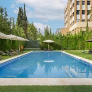 C/ LUIS FUENTES BEJARANO, 45,SEVILLE,,41020