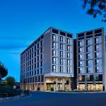 Courtyard by Marriott London City Airport 