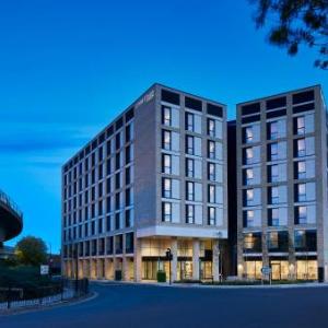 Courtyard by Marriott London City Airport