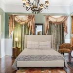 Victorian Charmer in Historic Downtown Savannah