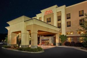 Hampton Inn & Suites Sevierville at Stadium Drive