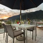 Luxury on Belfast- Free Parking- Gas Fire- BBQ- AC Queenstown 