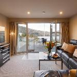 Remarkable Apt- Pet Friendly- Lake Views- Garage Queenstown 