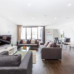 3BR Penthouse with Terrace - CityApartmentStay