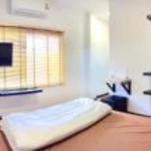 Inn Trog And Inn Soi