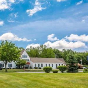 Rodeway Inn Lakeville