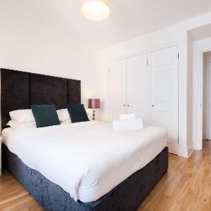 Holborn & Central London with Balcony - CityApartmentStay