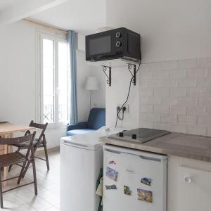 Cosy bright studio in the heart of Montmartre