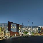 Gillette Stadium Hotels - Renaissance Boston Patriot Place Hotel