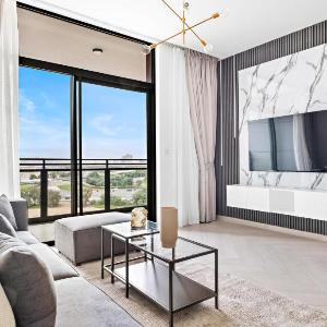 Luxurious 1-Bedroom Apart with Burj Khalifa view