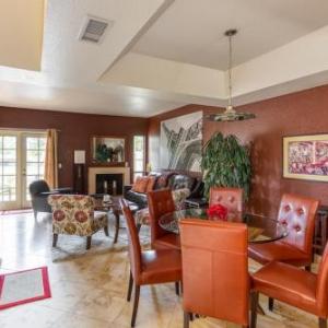 New Listing! “Phoenix Rose” On The Fairway Townhouse