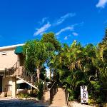 Nice apt with patio  Laundry. Pet friendly 