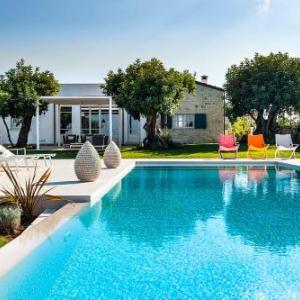 Campanella-Gianforma Villa Sleeps 6 Pool Air Con