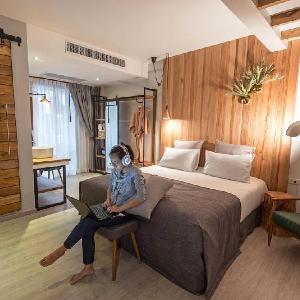 Family Tree Hotel