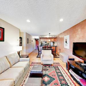 1001 Grandview Drive Condo Unit B22