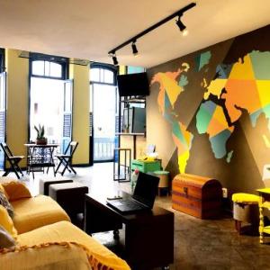 Por el Mundo Hostel