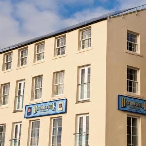 Harbourside Apartments with Private Parking