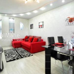 PaulMarie Apartments on Chkalova