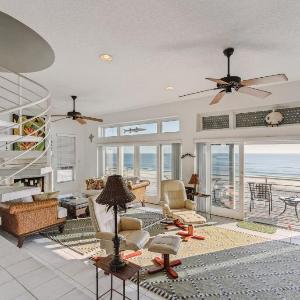 Breathtaking Beach Front House home