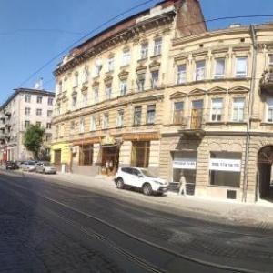 Family Stay in Lviv (2 Rooms + Kitchen)