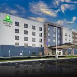 Holiday Inn Express and Suites Fort Myers Airport