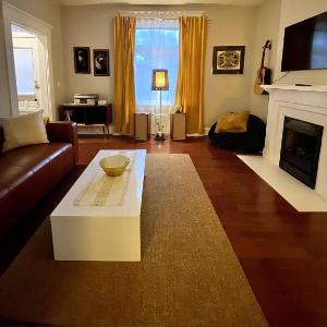 Cute Charming Vintage Townhome in German Village