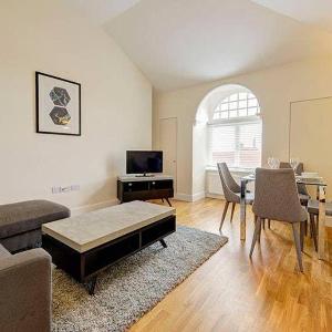 Cosy Two Bedroom Apartment  - Flat 59a