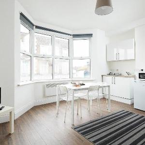 Charmstay Apartment on Piccadilly Line