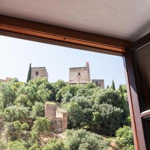 PENTHOUSE WITH DIRECT ALHAMBRA VIEWS