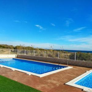Luxury and Modern Beach Apartment with Sea Views